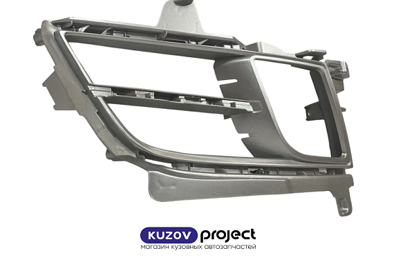 Оправа туманки правая (без хром молдинга и решетки) Mazda 6 2007-2010 (Тайвань)
